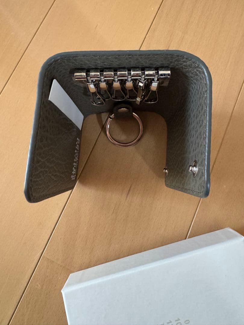 美品！　メゾンマルジェラ　キーケース　ダークグレー　ユニセックス　今期限定