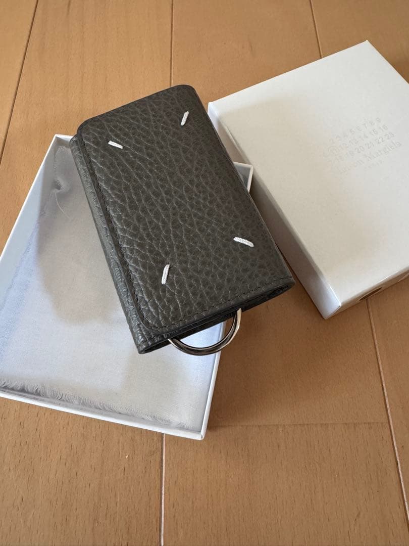 美品！　メゾンマルジェラ　キーケース　ダークグレー　ユニセックス　今期限定