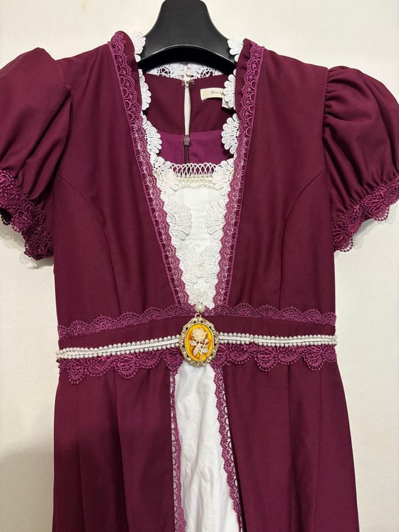 Surfacespell エンパイアドレス　ワンピース　エンジ