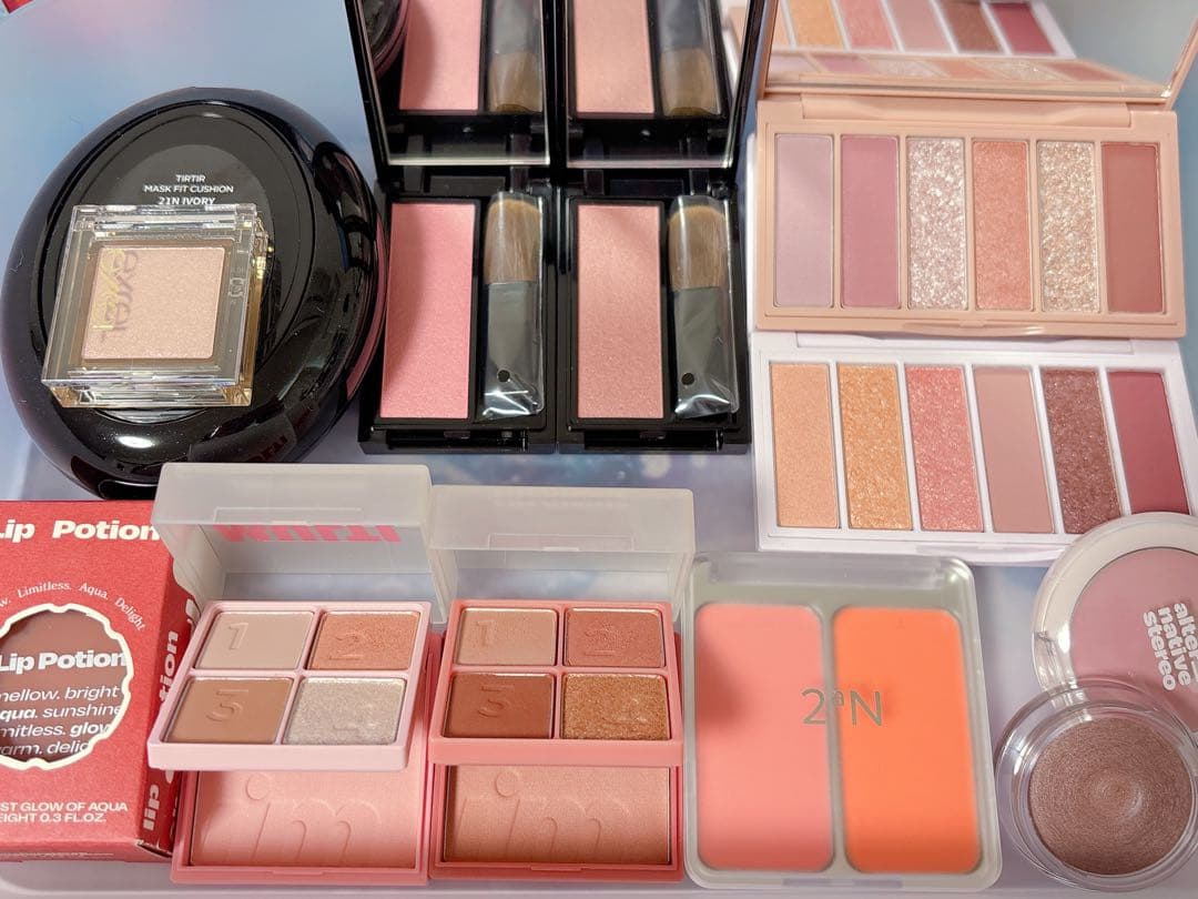 お化粧品まとめ売り✩.*˚約70点以上あります!!写真必見っ!!