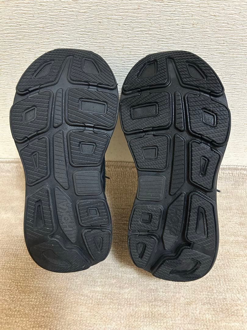 靴 HOKA/Bondi 9 24cm