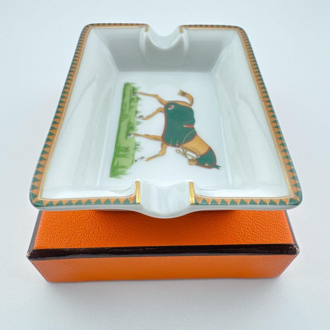 HERMES エルメス 灰皿 馬柄 アッシュトレイ 小物入れ 陶器 未使用 箱付