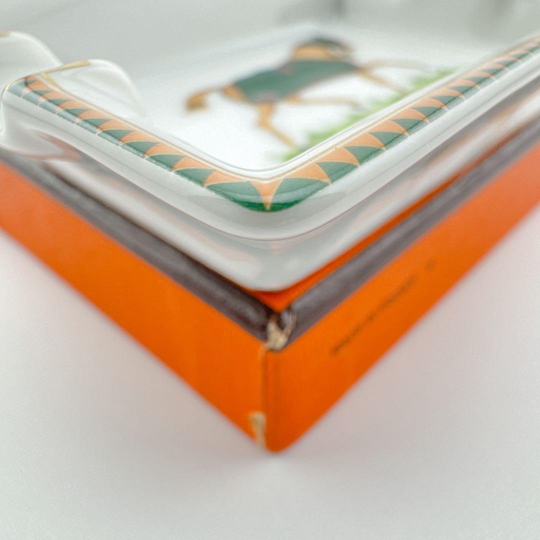 HERMES エルメス 灰皿 馬柄 アッシュトレイ 小物入れ 陶器 未使用 箱付
