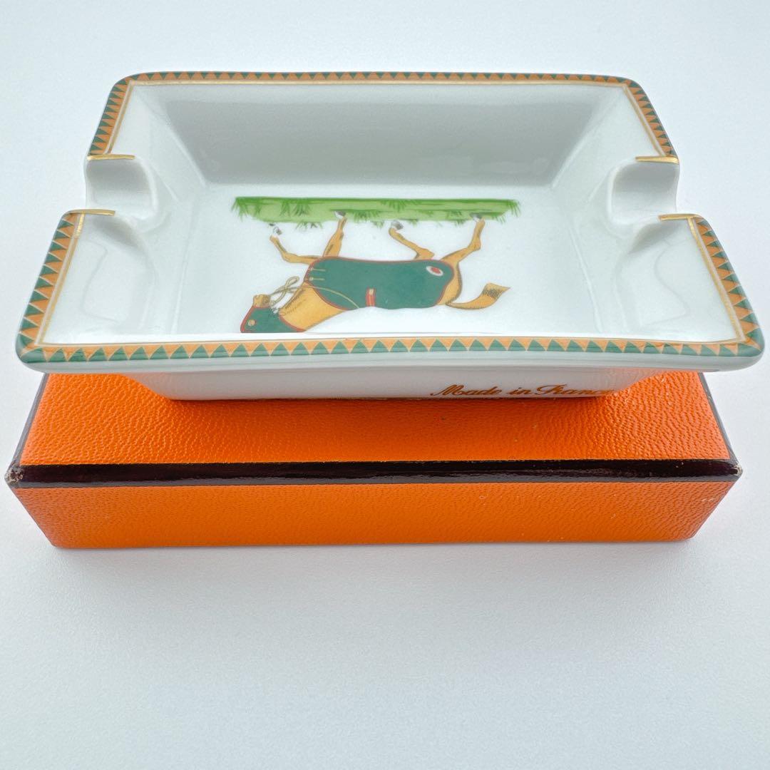 HERMES エルメス 灰皿 馬柄 アッシュトレイ 小物入れ 陶器 未使用 箱付