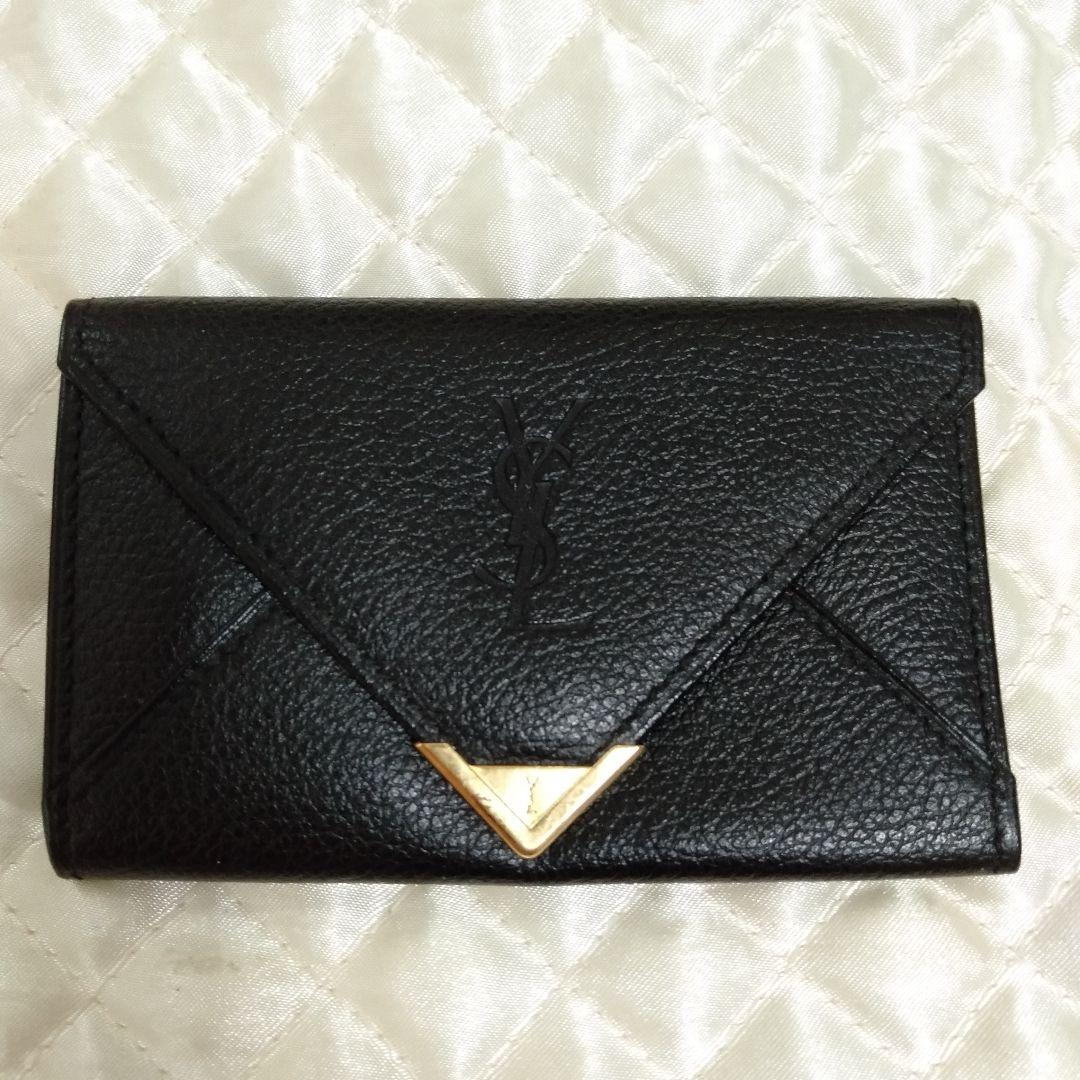 イブサンローラン　カサンドラロゴ型押し 三角プレート キーケースブラック