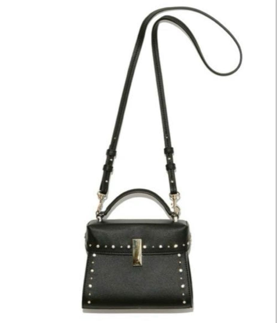 【リュタン】【新品未使用】ビジュースタッズポシェット