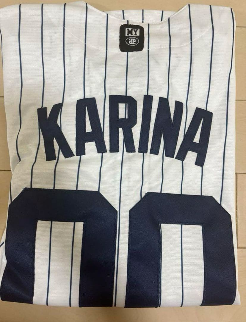 aespa カリナ karina ベースボールユニフォーム Tシャツ ホワイト