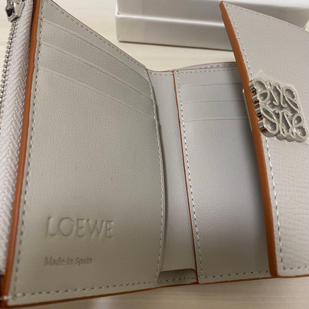 Nga Nguyen  LOEWE ロエベ アナグラム 三つ折り 財布