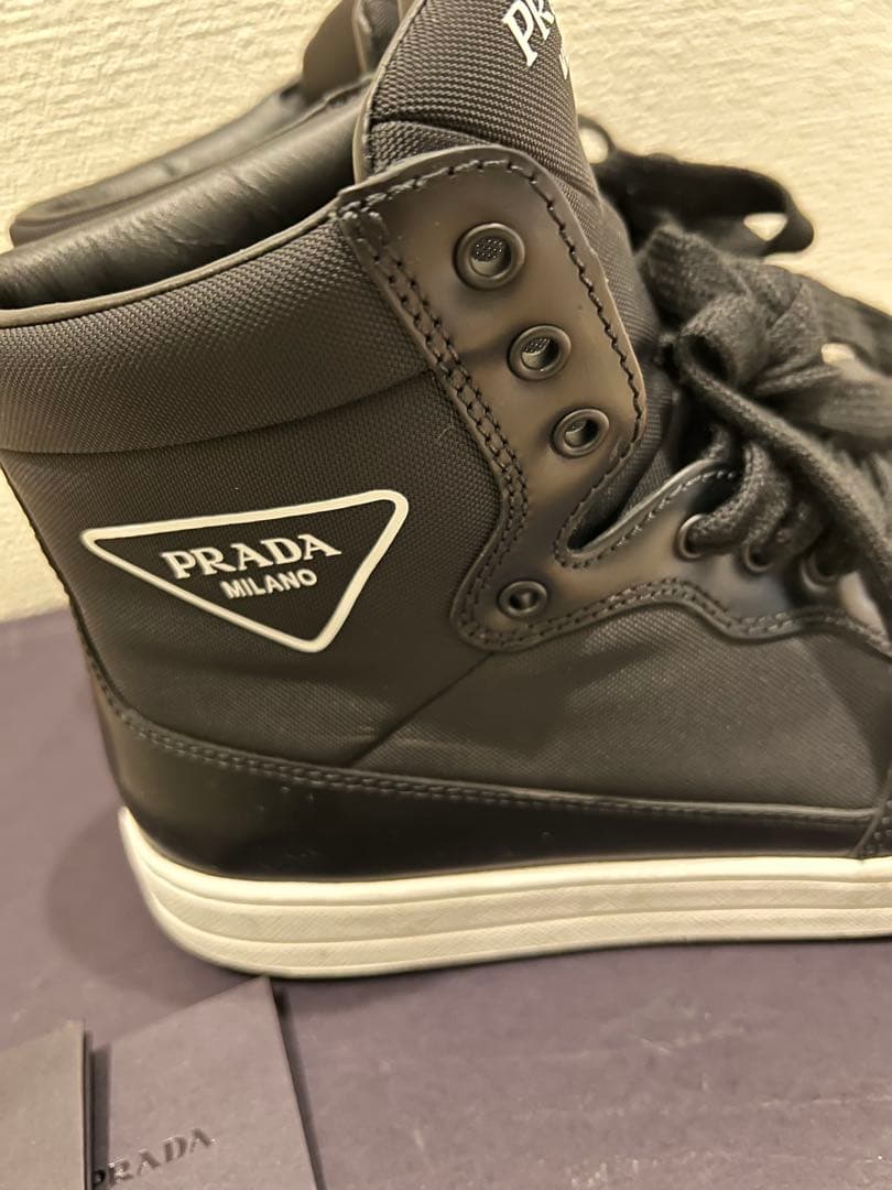 B*C様 PRADA ハイカットスニーカー ブラック　レディース　25.5cm