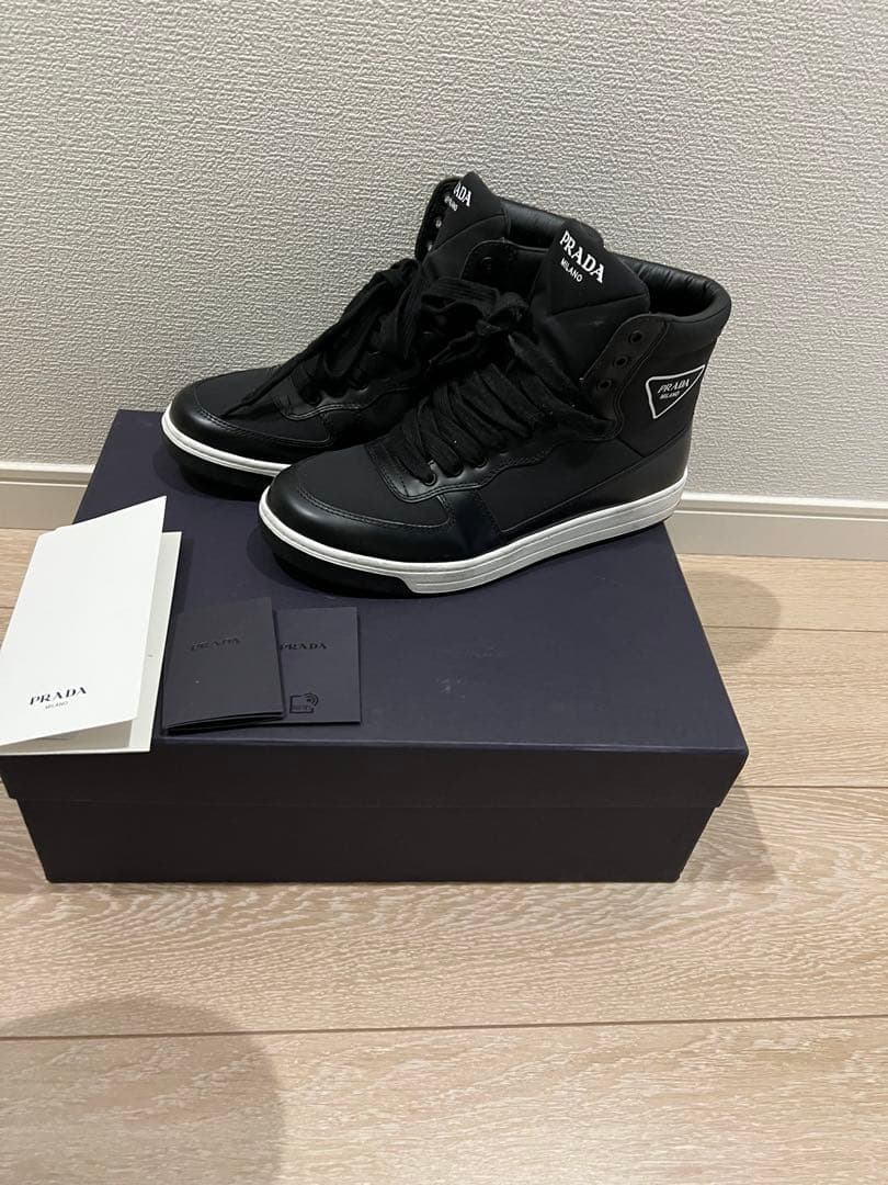 B*C様 PRADA ハイカットスニーカー ブラック　レディース　25.5cm
