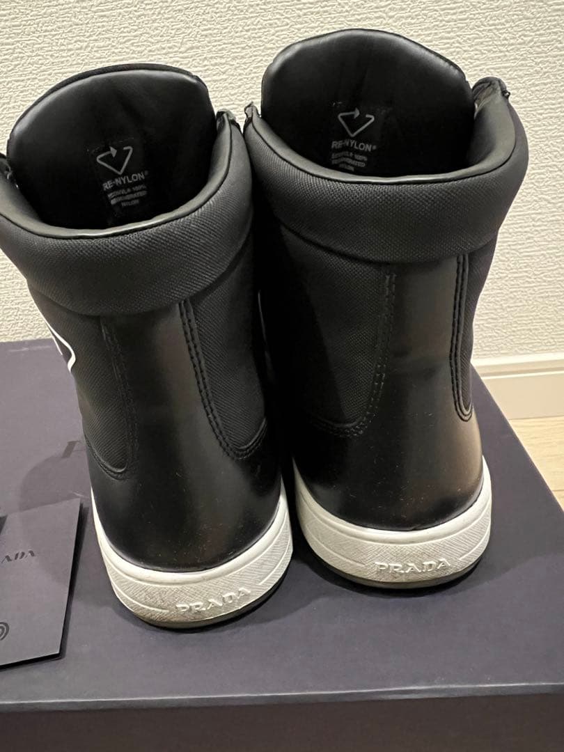 B*C様 PRADA ハイカットスニーカー ブラック　レディース　25.5cm