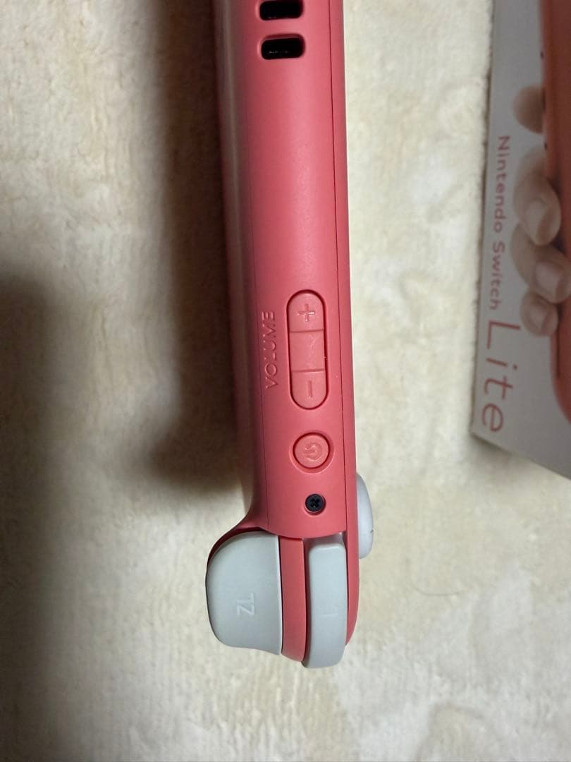 【本体のみ】Nintendo Switch Lite ピンク