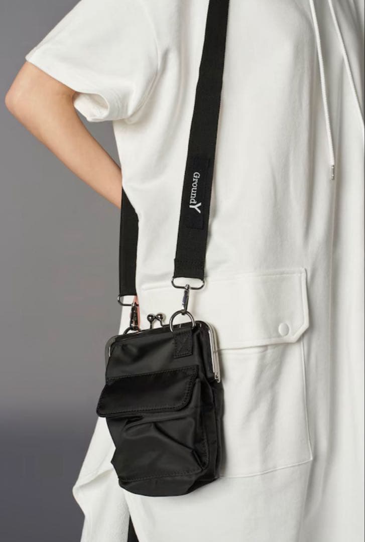 Ground Y ブラック ショルダーバッグ　がま口　ブラック