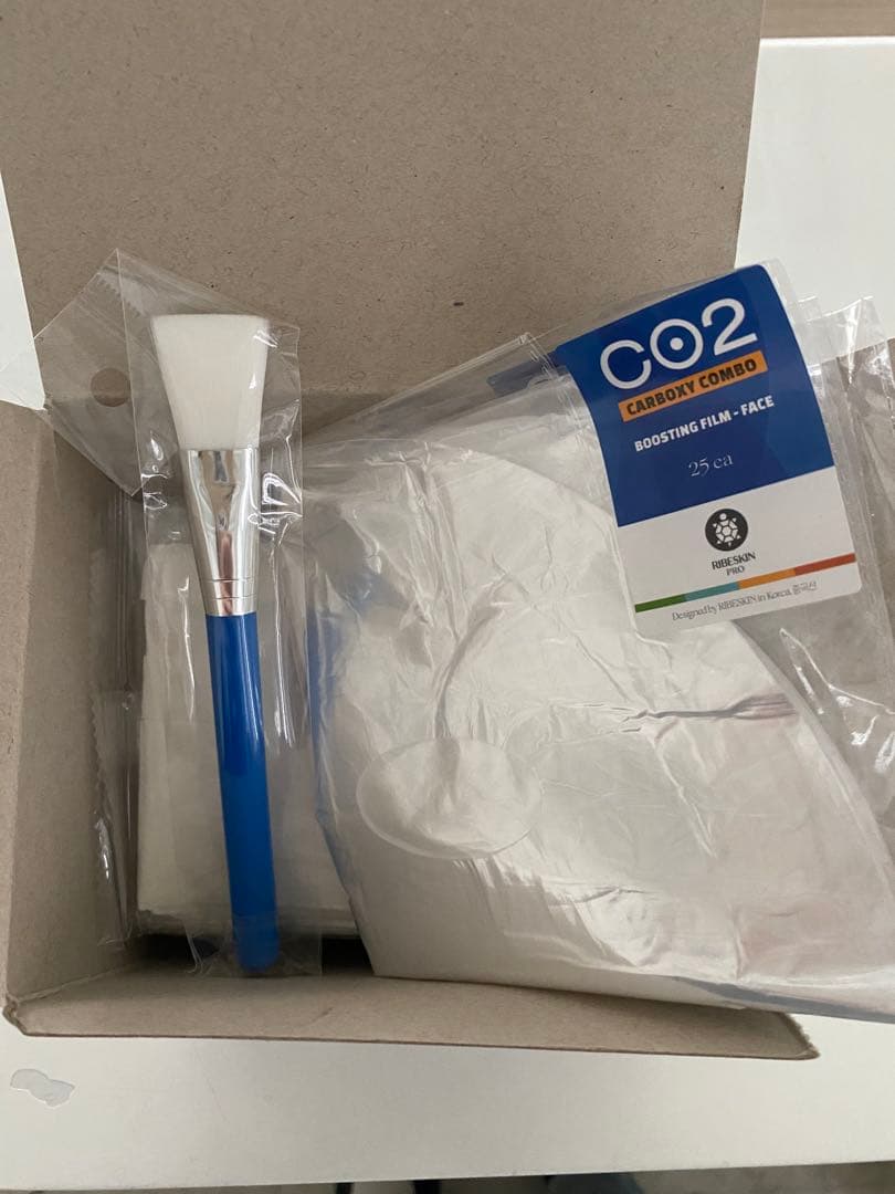 カーボキシー フェイス＆首用マスクのみ 25枚蒸発防止シート付 ハケ1本オマケ付