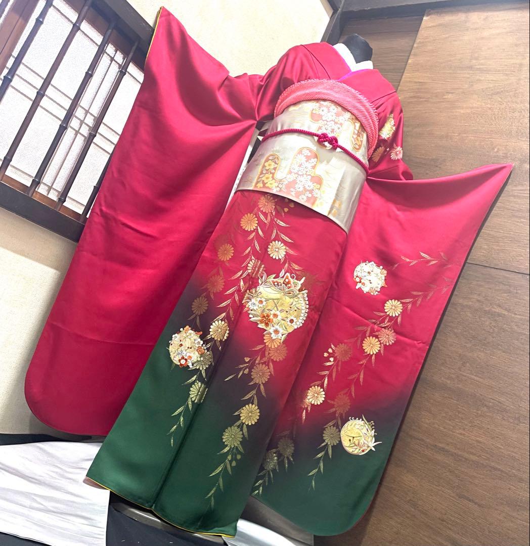 振袖 フルセット6点M〜Lサイズ赤と緑の花柄刺繍　正絹　売り切り終了