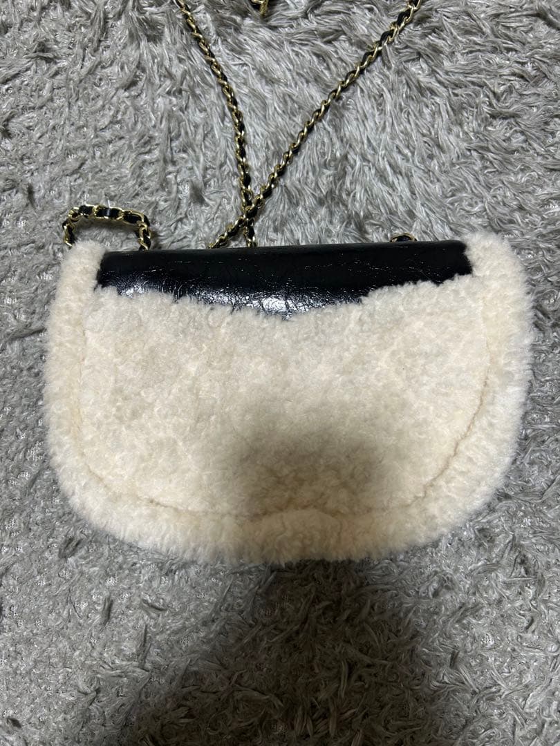 ⑨ノベルティ　ファー　ショルダー