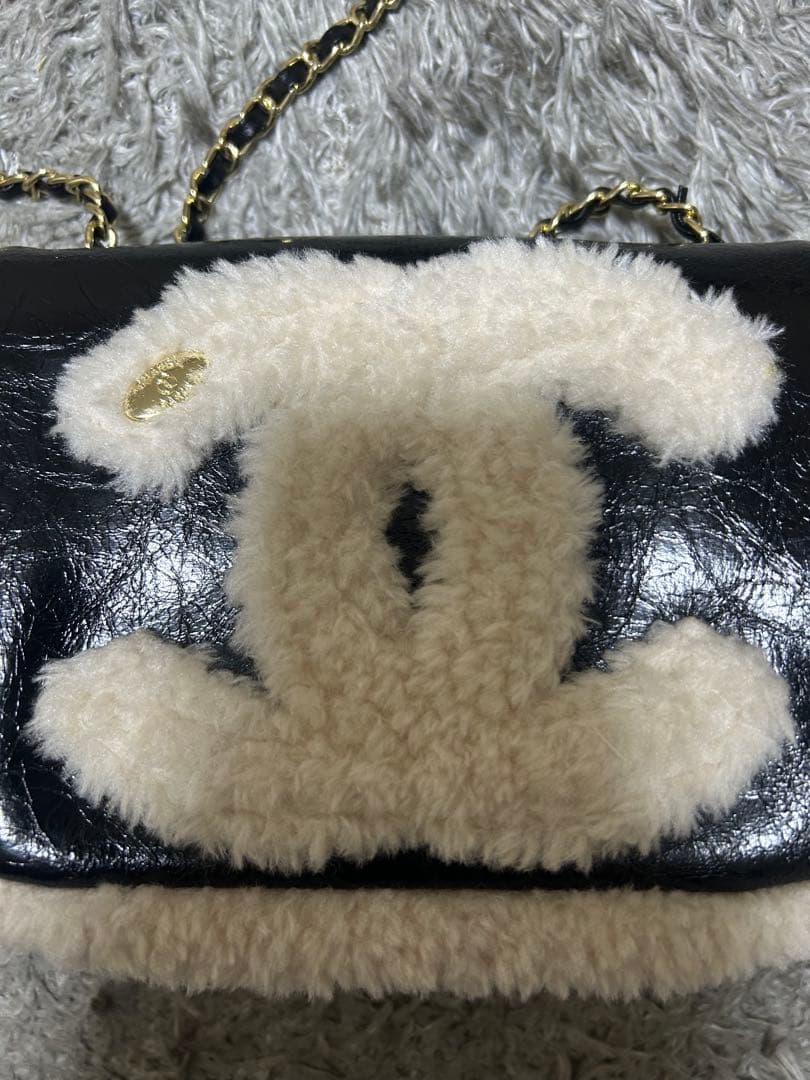 ⑨ノベルティ　ファー　ショルダー