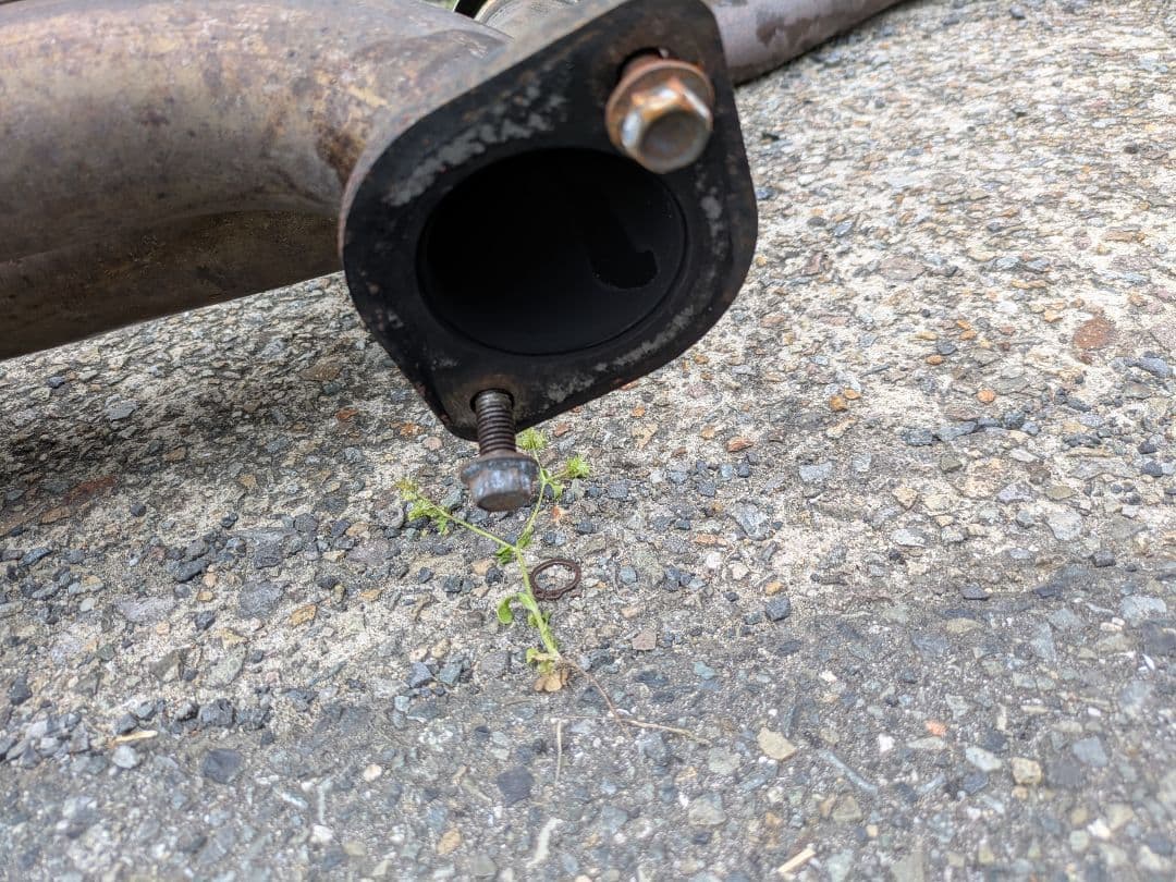 トヨタ 86 BRZ 前期 TRDマフラー　中間パイプ付き　引取希望。