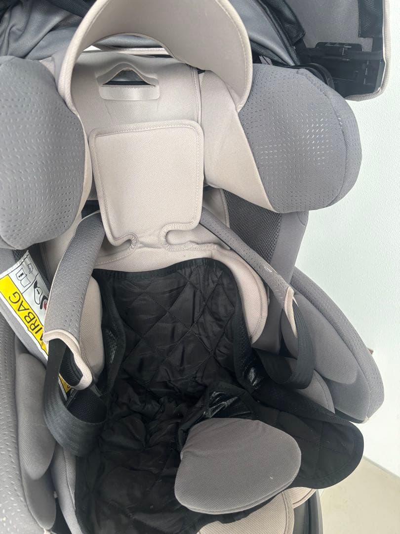 フラディア ISOFIX セーフティー　ナチュラルグレー