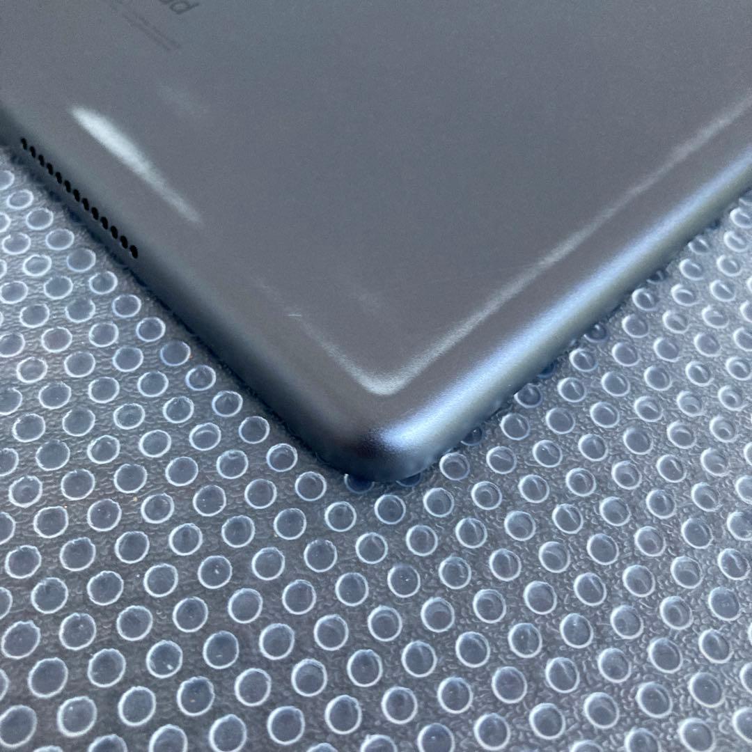 3778【早い者勝ち】電池良好☆iPad8 第8世代 32GB SIMフリー☆