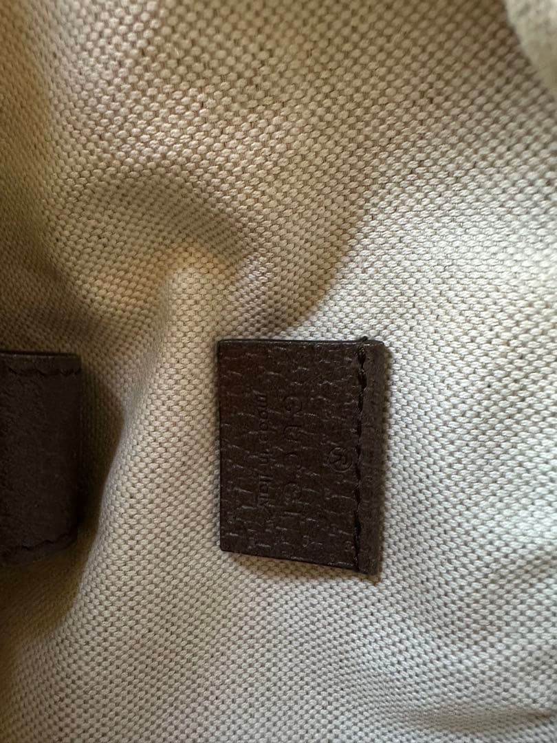 グッチ GGハチ&蝶々　昆虫リュックサック バックパック　GUCCI