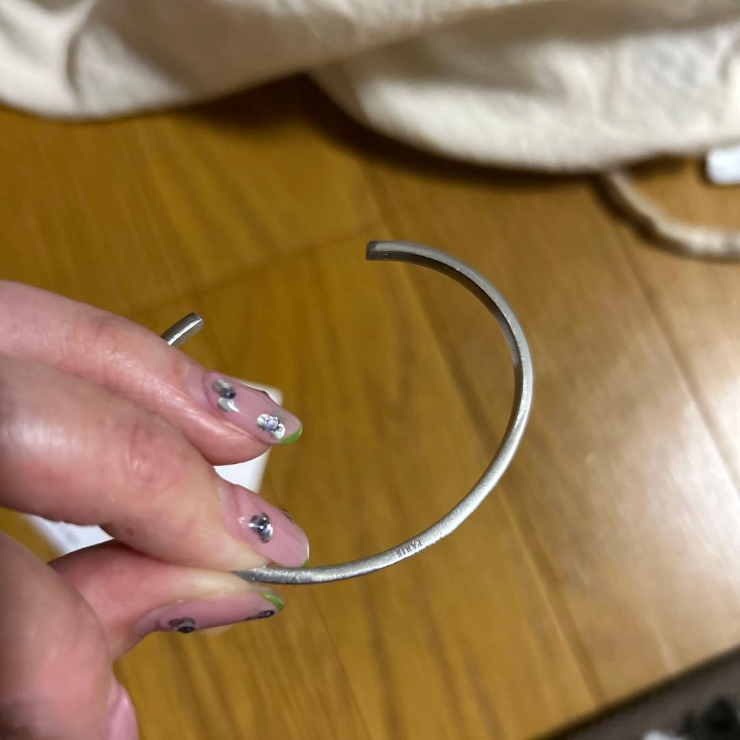 メゾンマルジェラ シルバー バングル