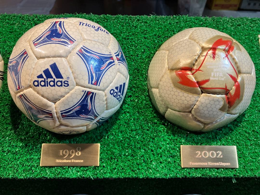 日韓W杯記念ボール ヒストリカルマッチボール9個セット限定品