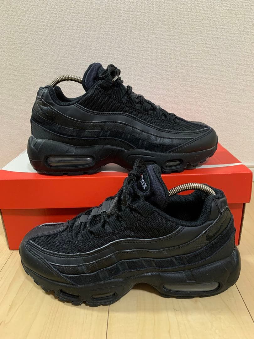 ナイキ　エアマックス95 トリプルブラック　24.5cm
