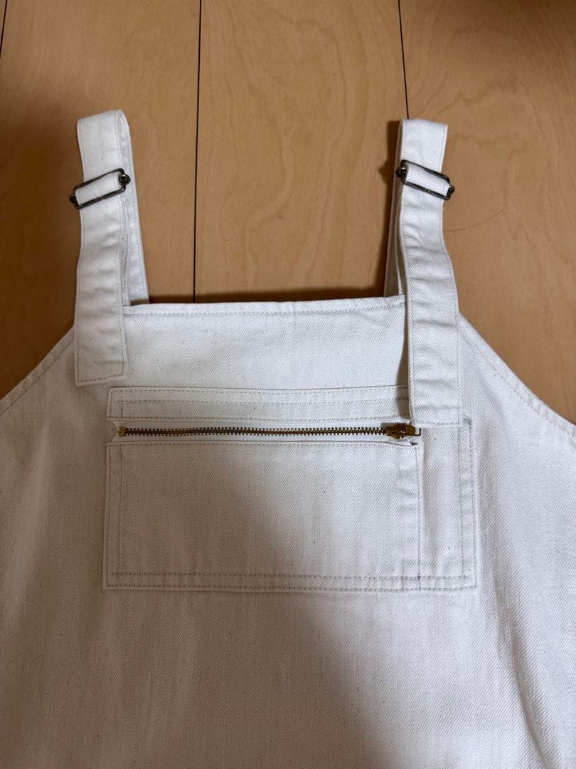ホワイトサロペット ジッパー付き