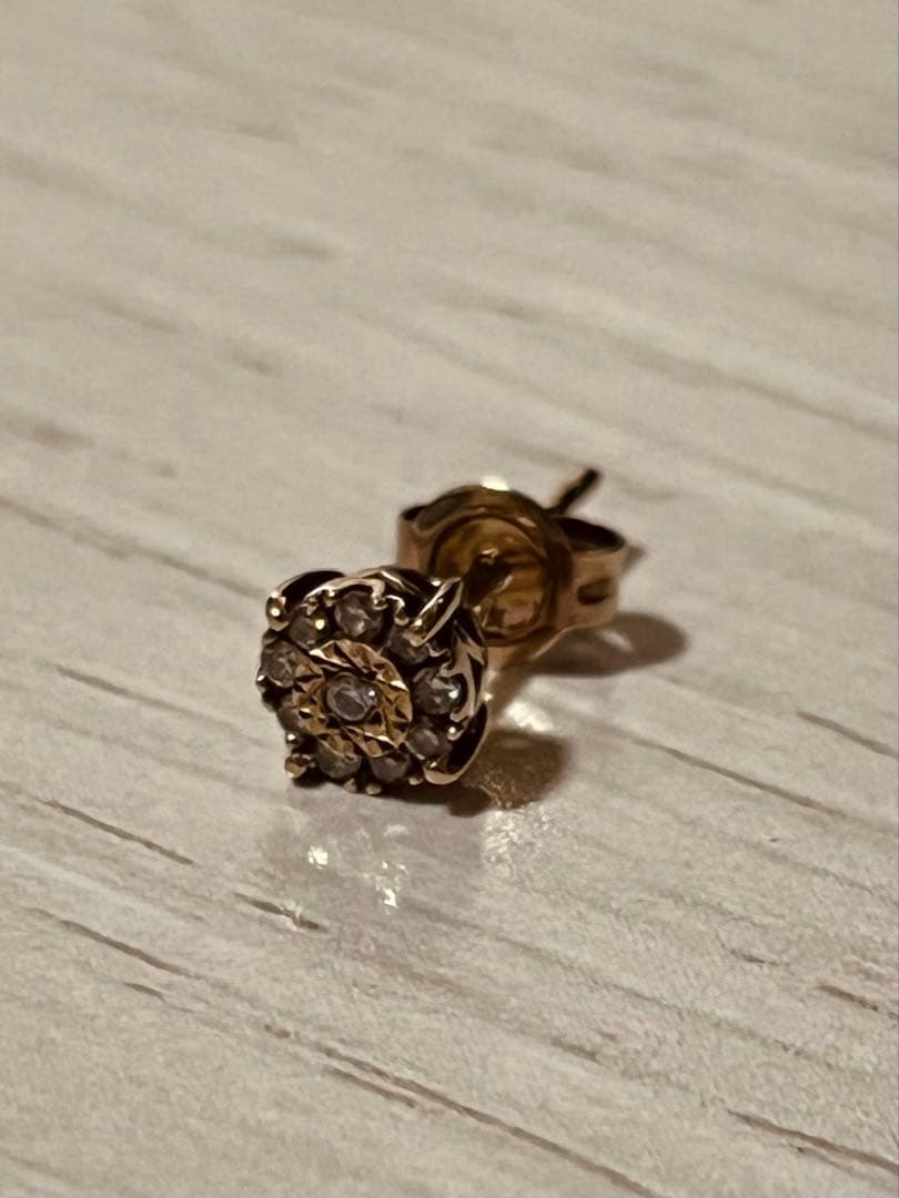 AVALANCHE 10K 天然ダイヤモンド ピアス