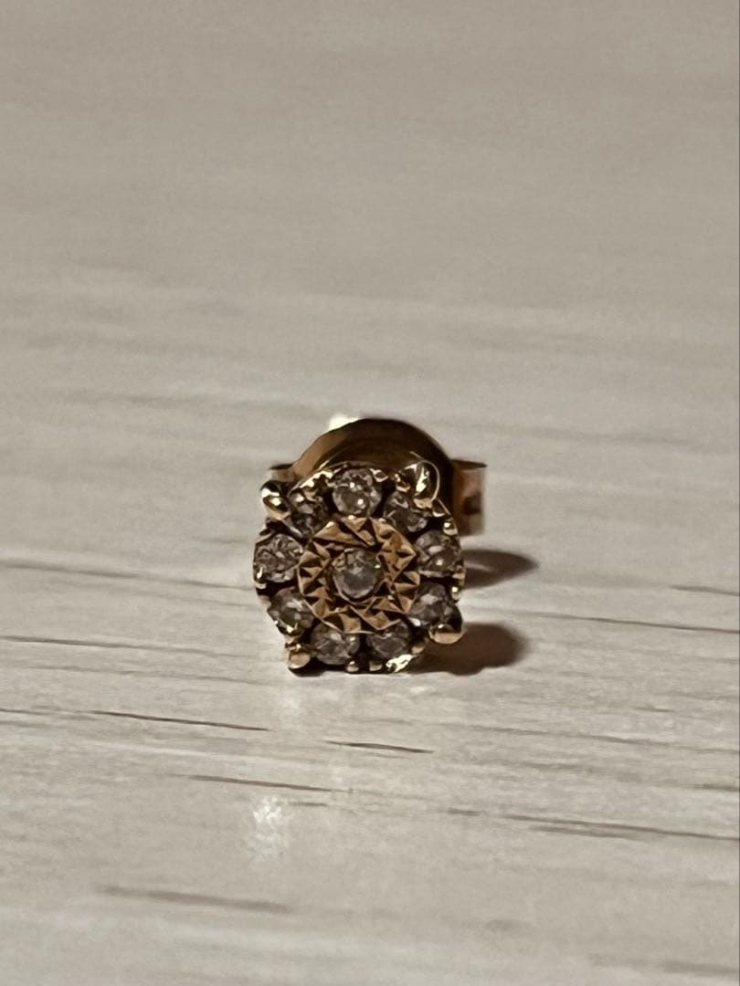 AVALANCHE 10K 天然ダイヤモンド ピアス