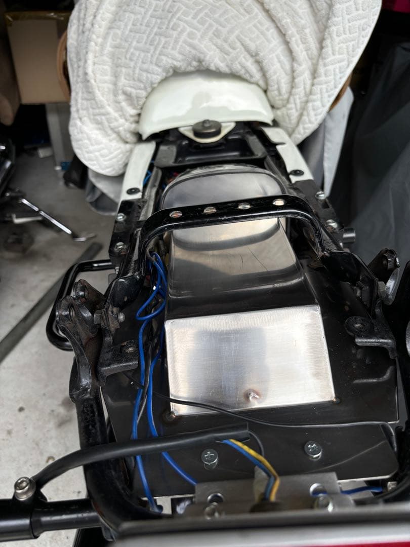 ヤマハRZ250/RZ350 4L3/4U0用フェンダーレスキット