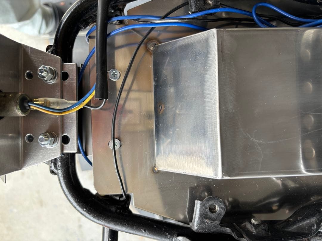 ヤマハRZ250/RZ350 4L3/4U0用フェンダーレスキット