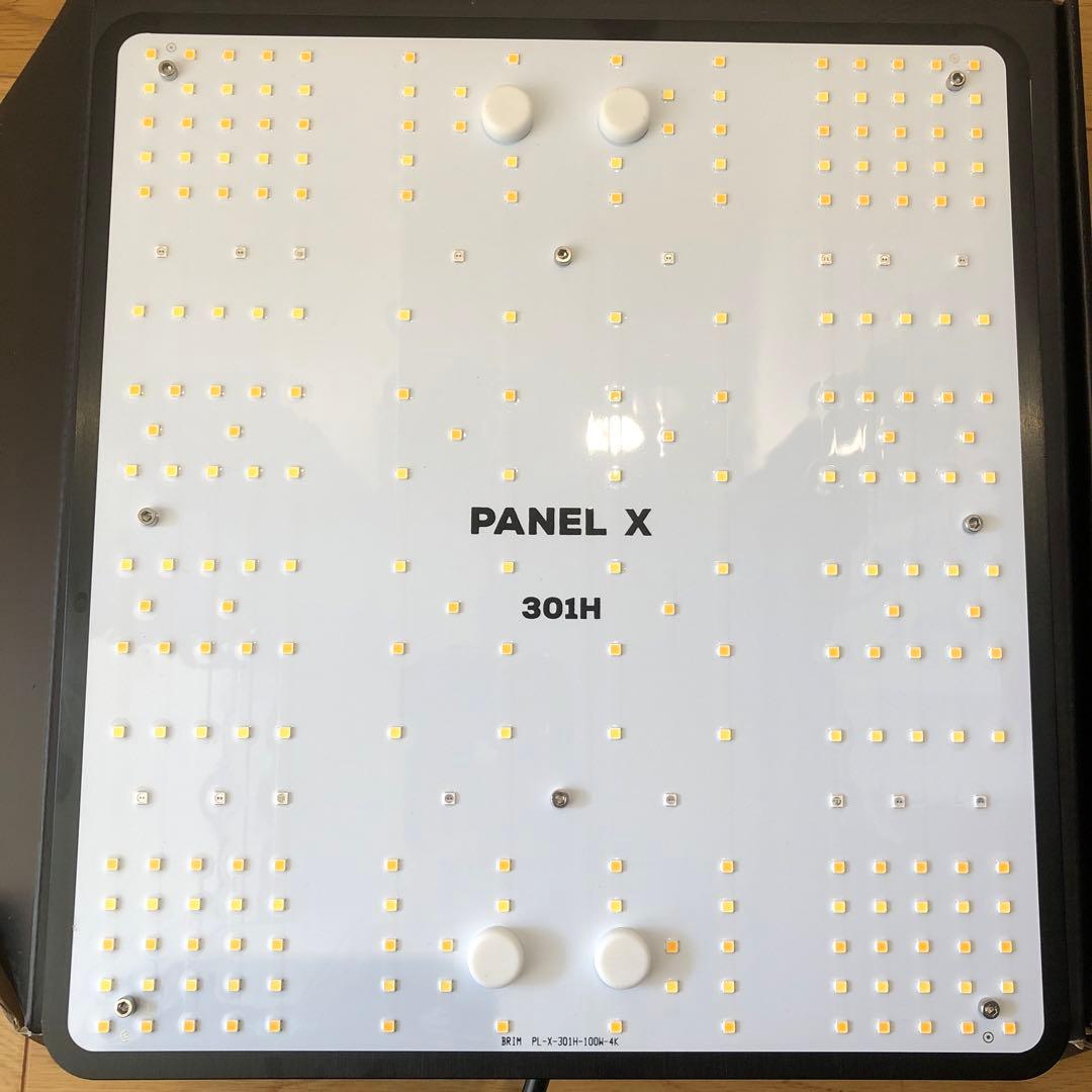 Brim パネルX 301H 100W 4000K-4300K