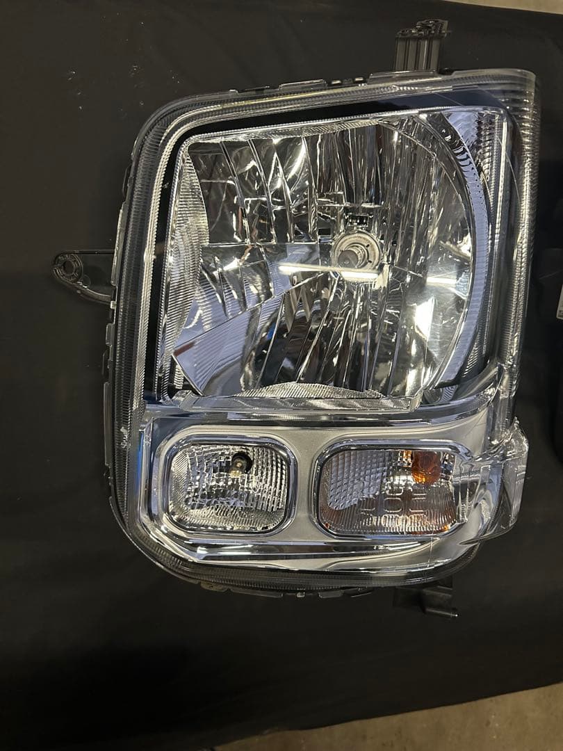 スズキ純正 DA17W DA17V ヘッドライト
