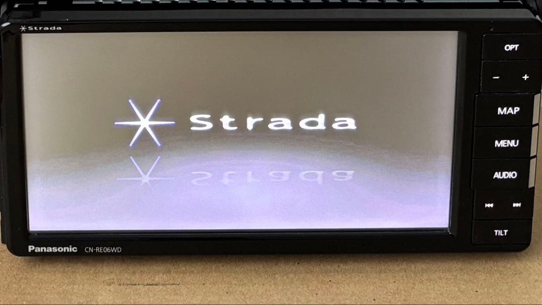 カーナビ Panasonic CN-RE06WD