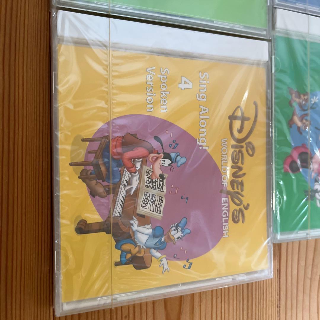 美品・未開封多数　DWEディズニー英語システム(DVD36枚、CD8枚、その他)