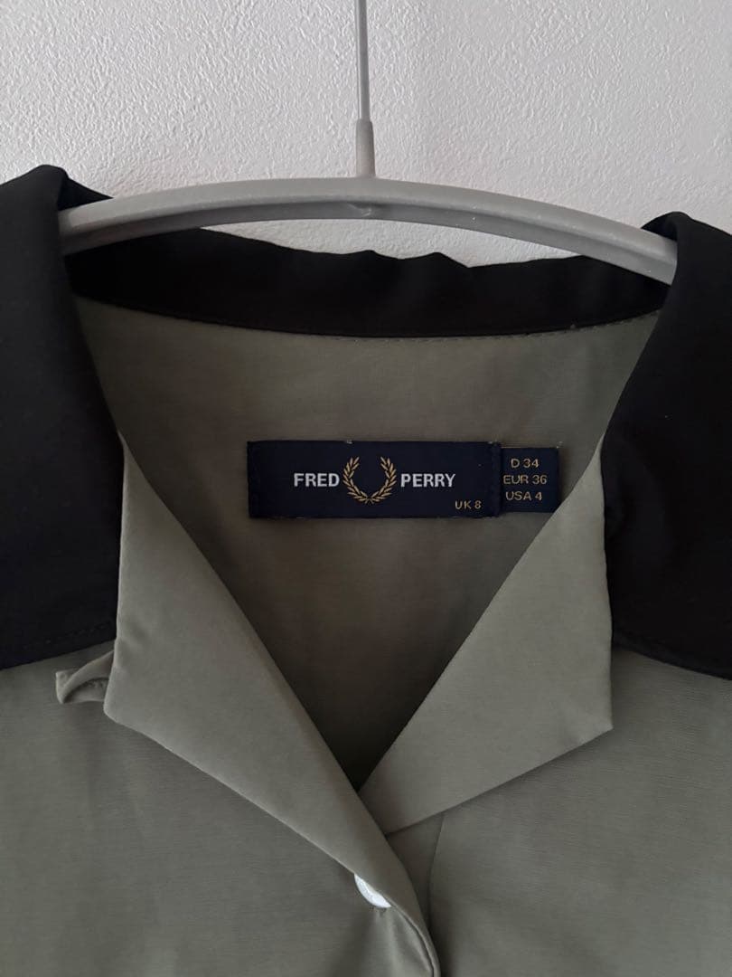 フレッドペリー　カラーシャツ