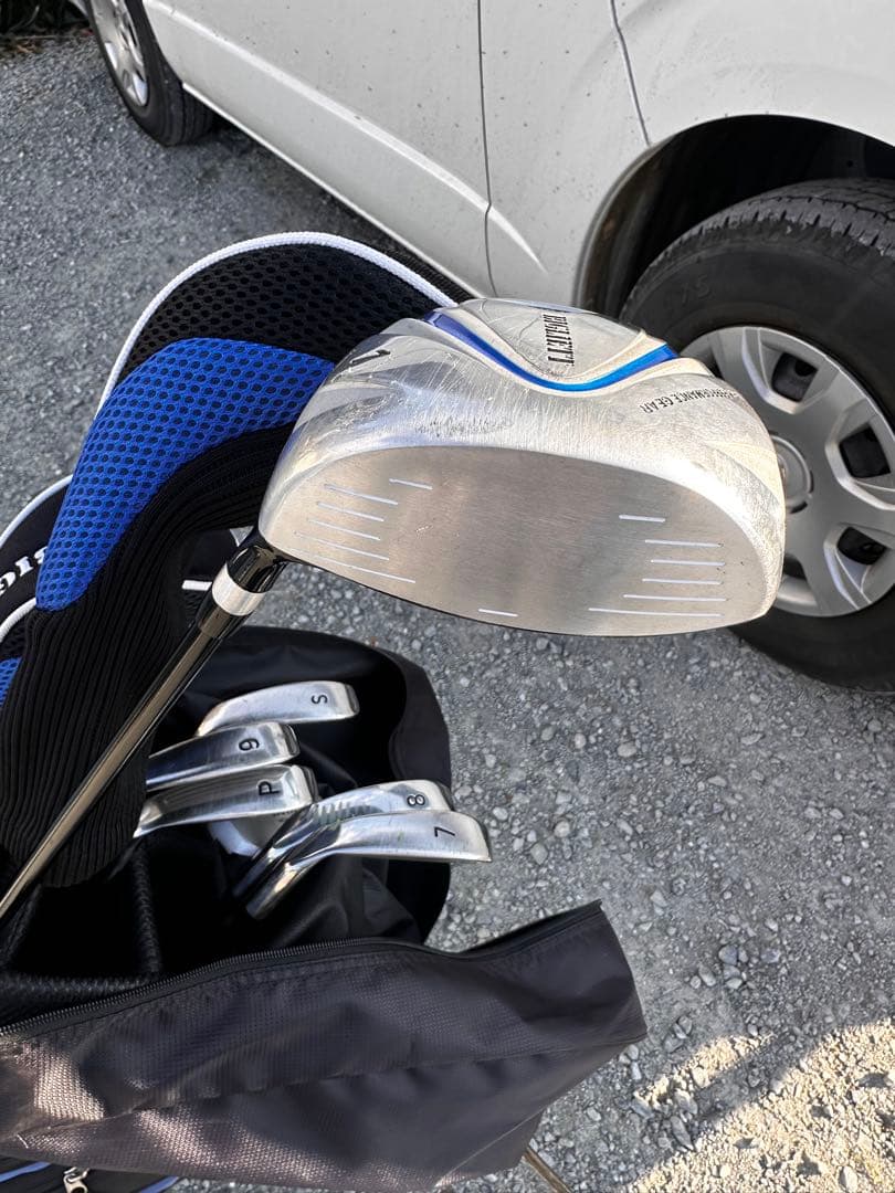 BIGLIETT ゴルフバッグ・アイアン付き