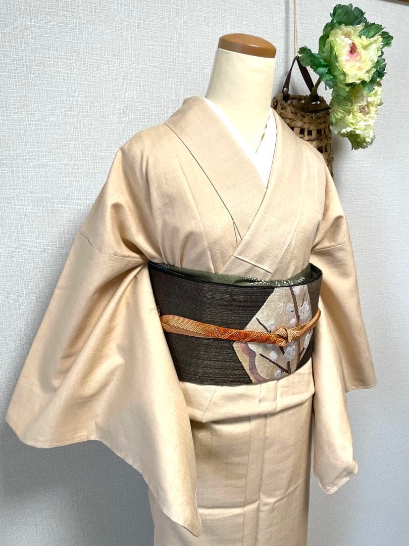 未使用　袷　正絹　一つ紋入り　紬　身丈（肩から）160.5㎝　身幅やや広め