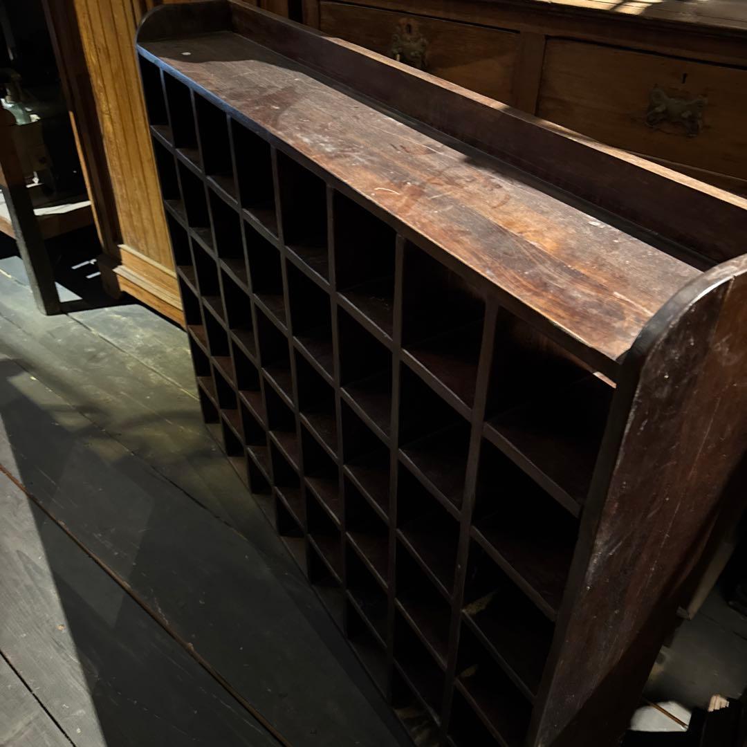 コロニアル収納ラック