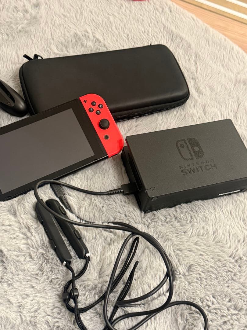 NINTENDO SWITCH 本体