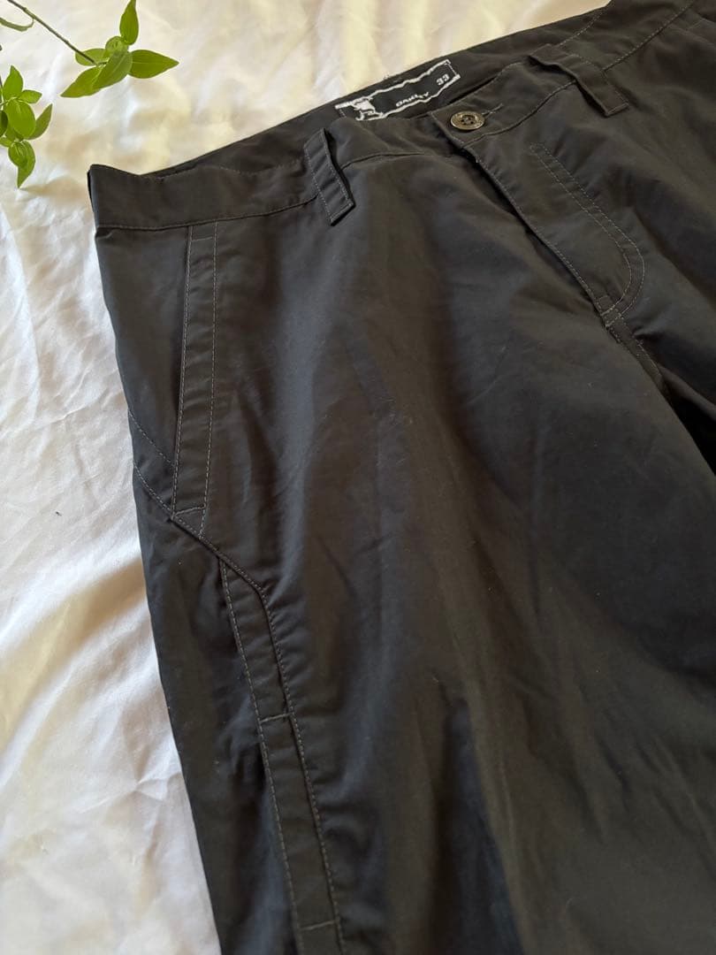 美品✨Oakley オークリー　ゴルフウェア　黒パンツ　スカル刺繍　サイズ33