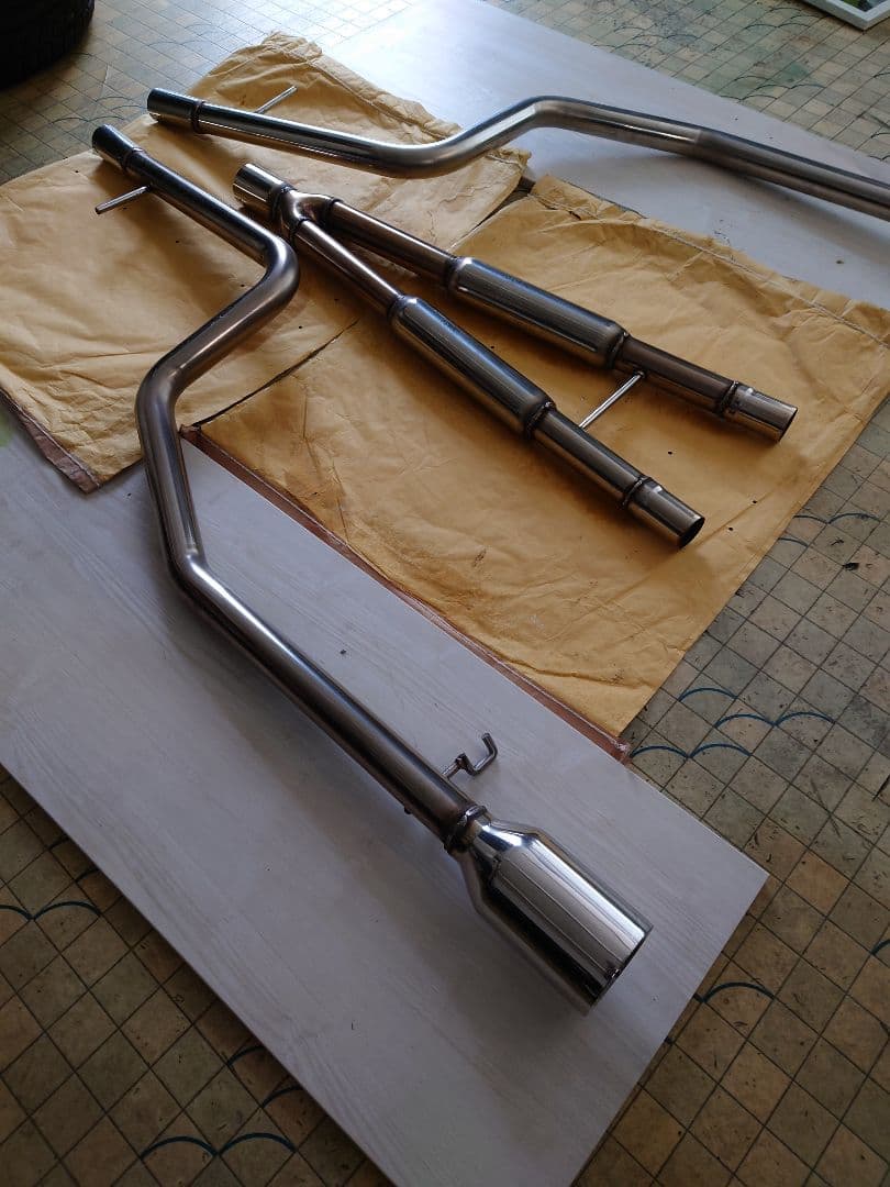 30/31セルシオ専用　スリーキャッツマフラー