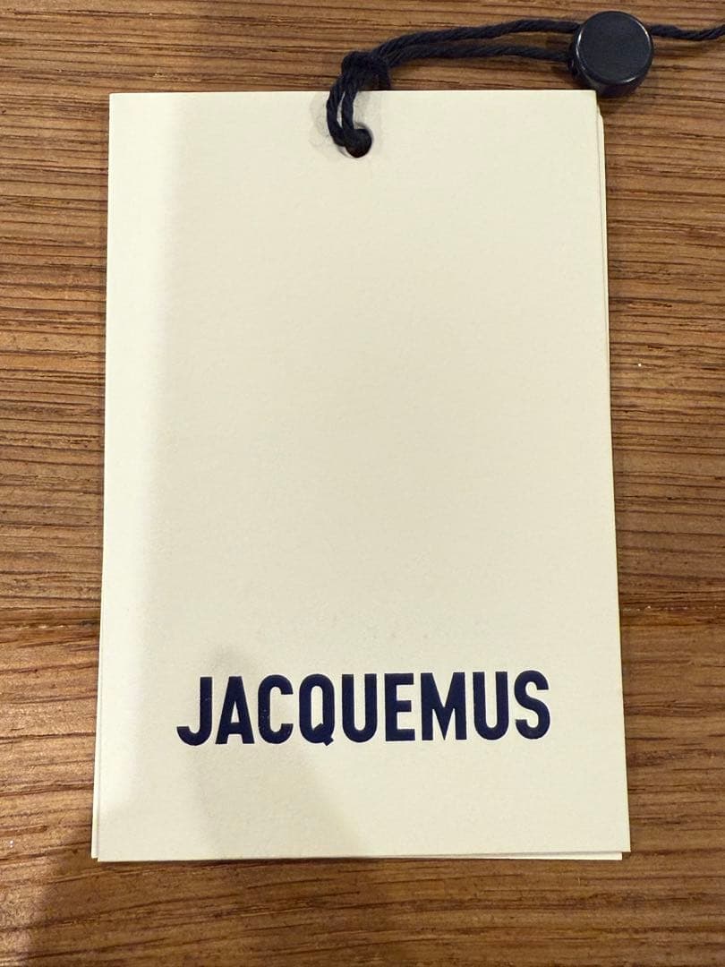 11 JACQUEMUS ホワイトレザーショルダーバッグ