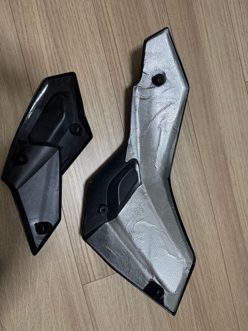 ZH2 純正アンダーカウル　バイク用黒色プラスチックカウルパーツ