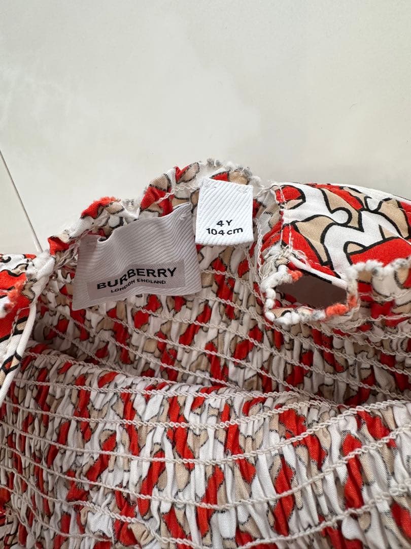 お値下げ⭐︎バーバリー⭐︎ワンピース⭐︎4Y104センチ⭐︎