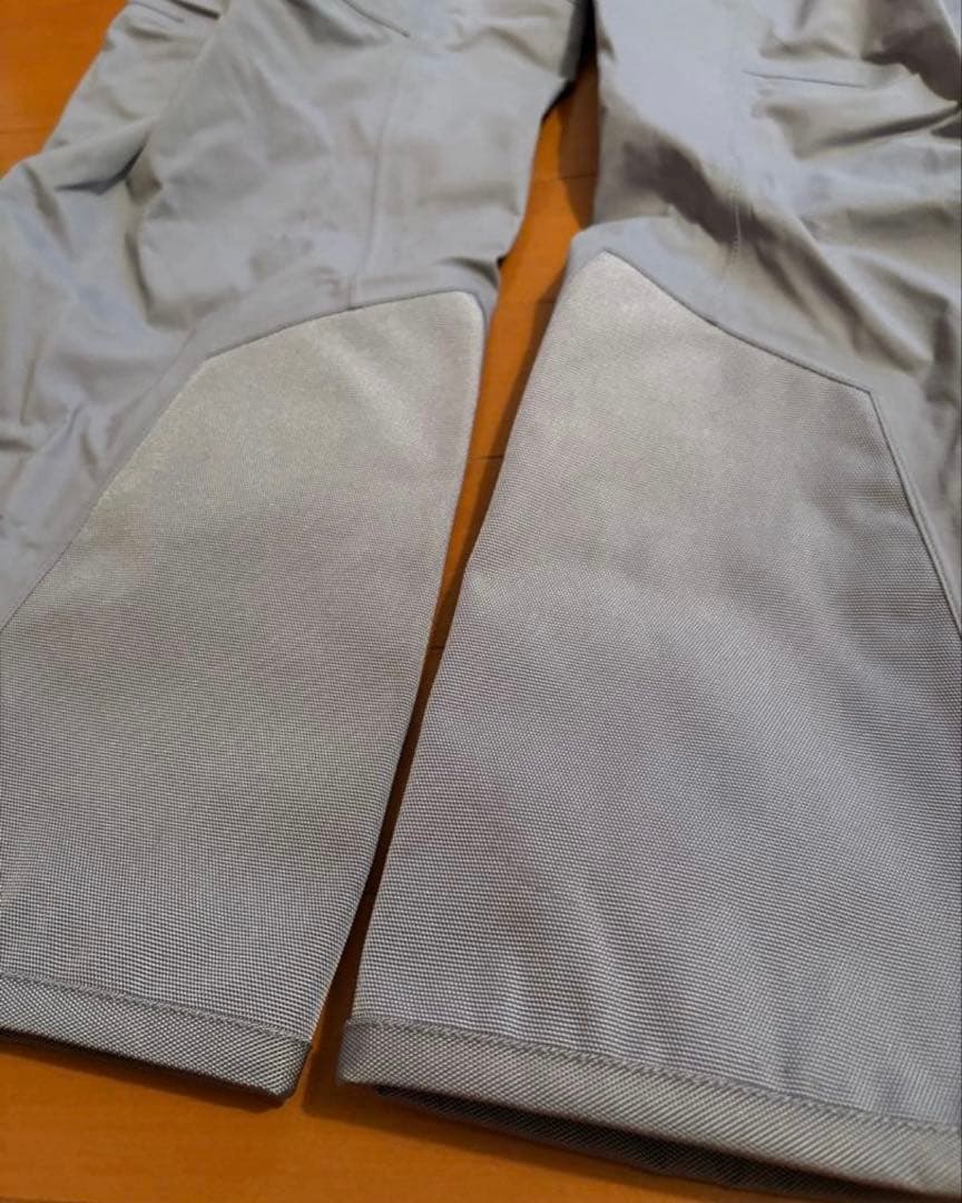 グレー モンベル　パウダートラック サーマパンツ　ゴアテックス　レディースM