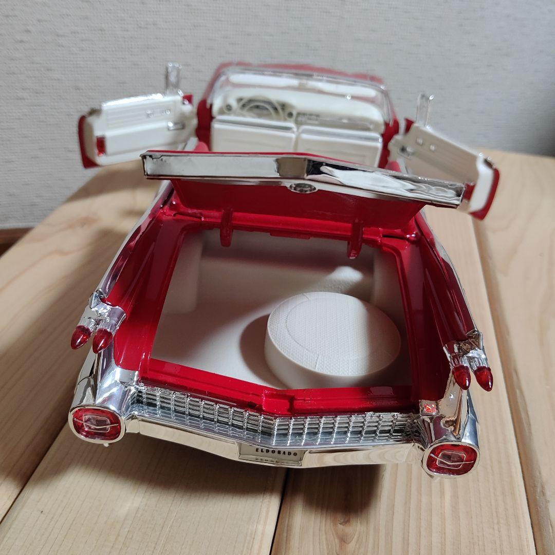 【美品】Cadillac ELDORAD 1/18 MAISTO 希少 赤