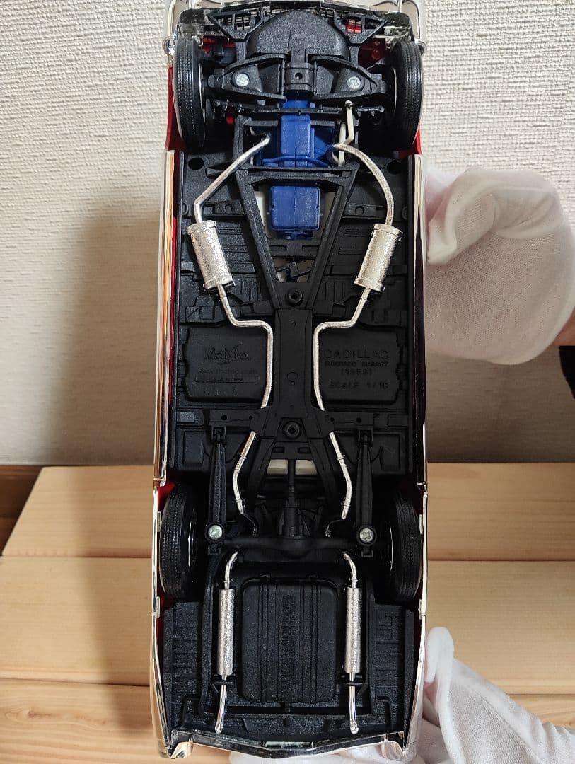 【美品】Cadillac ELDORAD 1/18 MAISTO 希少 赤